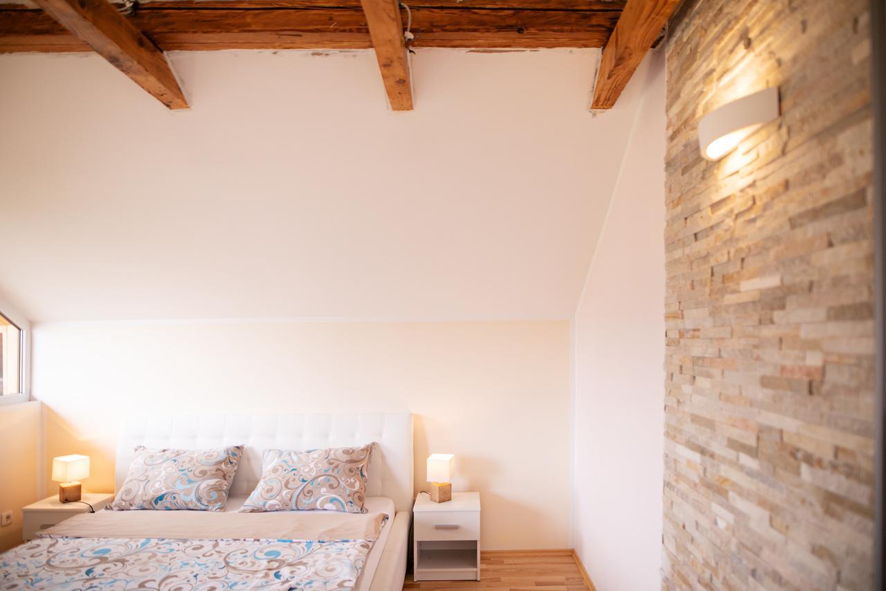 Nina Apartman